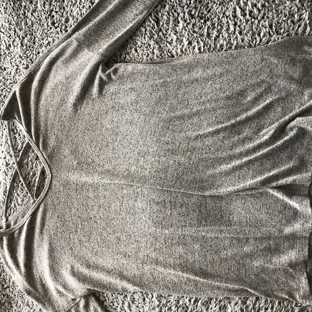 salt and pepper long sleeve v-neck